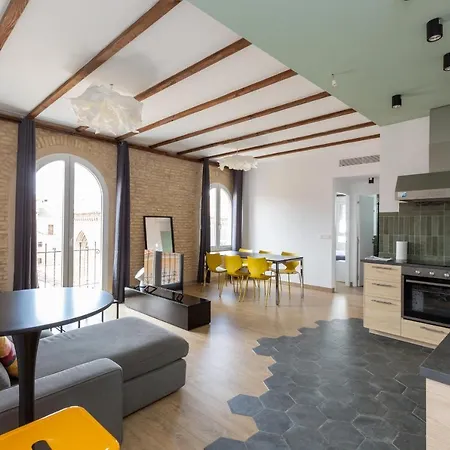 Sb2 - Moderno 2 Dormitorios, 4º Sin Ascensor, Muy Centrico * Saragossa