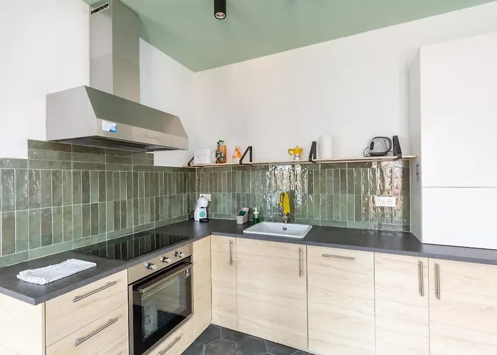 Apartment Sb2 - Moderno 2 Dormitorios, 4º Sin Ascensor, Muy Centrico